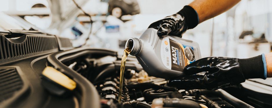Lube and Oil Change with MasterTech Auto in Virginia Beach